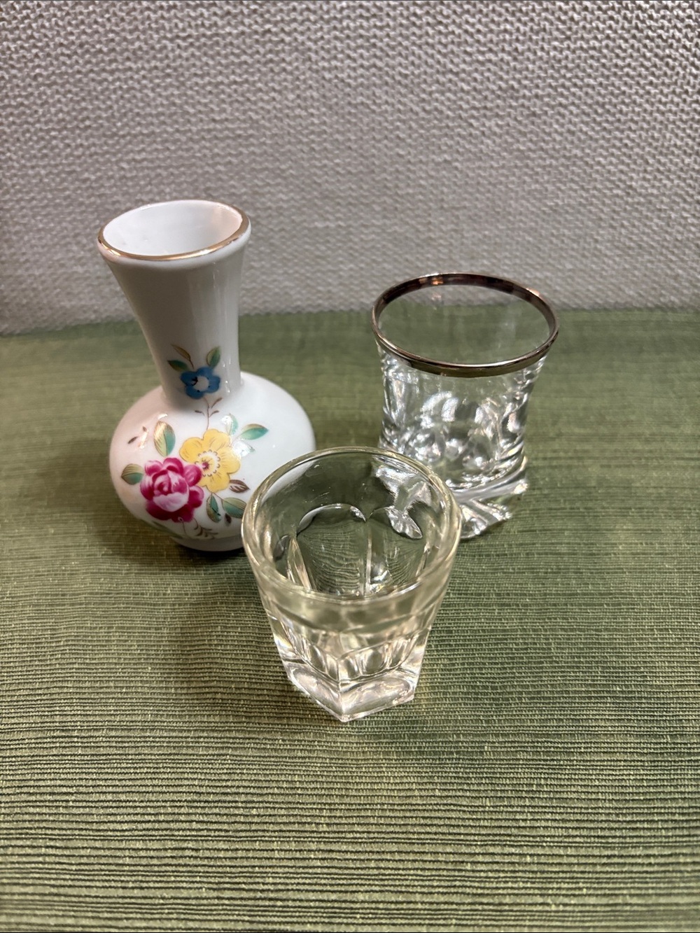 Mini Set of 3 - Bud Vase, 2 clear shot glasses